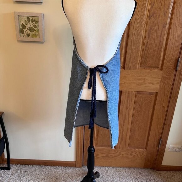 The Nautical Table Nautical Denim Apron Blue Nantucket Anchor Design - Picture 6 of 7